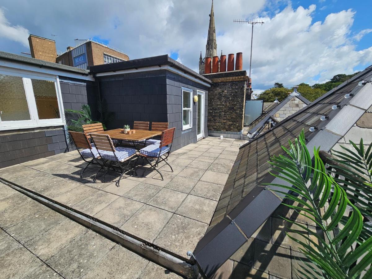 Cityscape Haven: 1 Bedroom Apartment With Terrace And City View Bournemouth Exterior foto